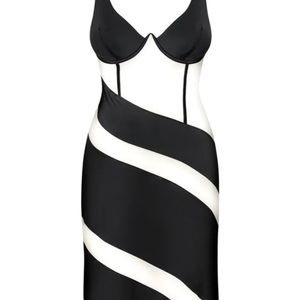 God save queens Scarlett dress